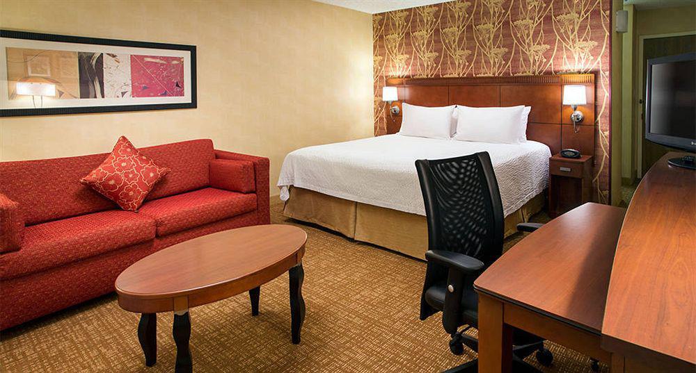 Hotel Courtyard By Marriott Odessa Esterno foto